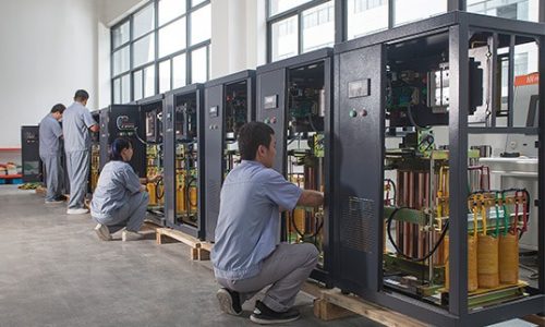 three-phase-voltage-reulator